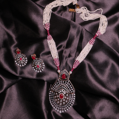 Royal Ruby Radiance Pearl Necklace Set