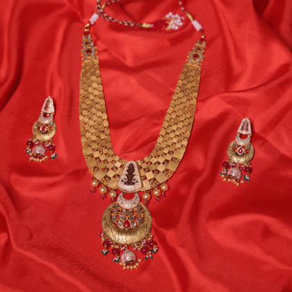 Antique Gold Crescent Bridal Necklace Set with Red Meenakari Work